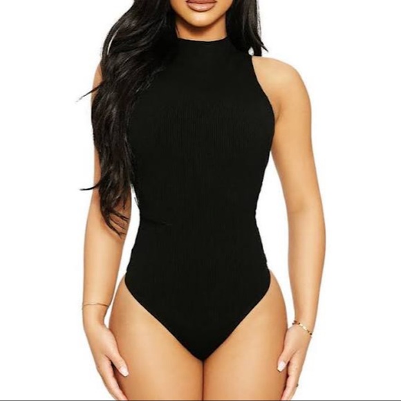 naked wardrobe Tops - Raw Snatched Edge Mock Neck Bodysuit
NAKED WARDROBE XL